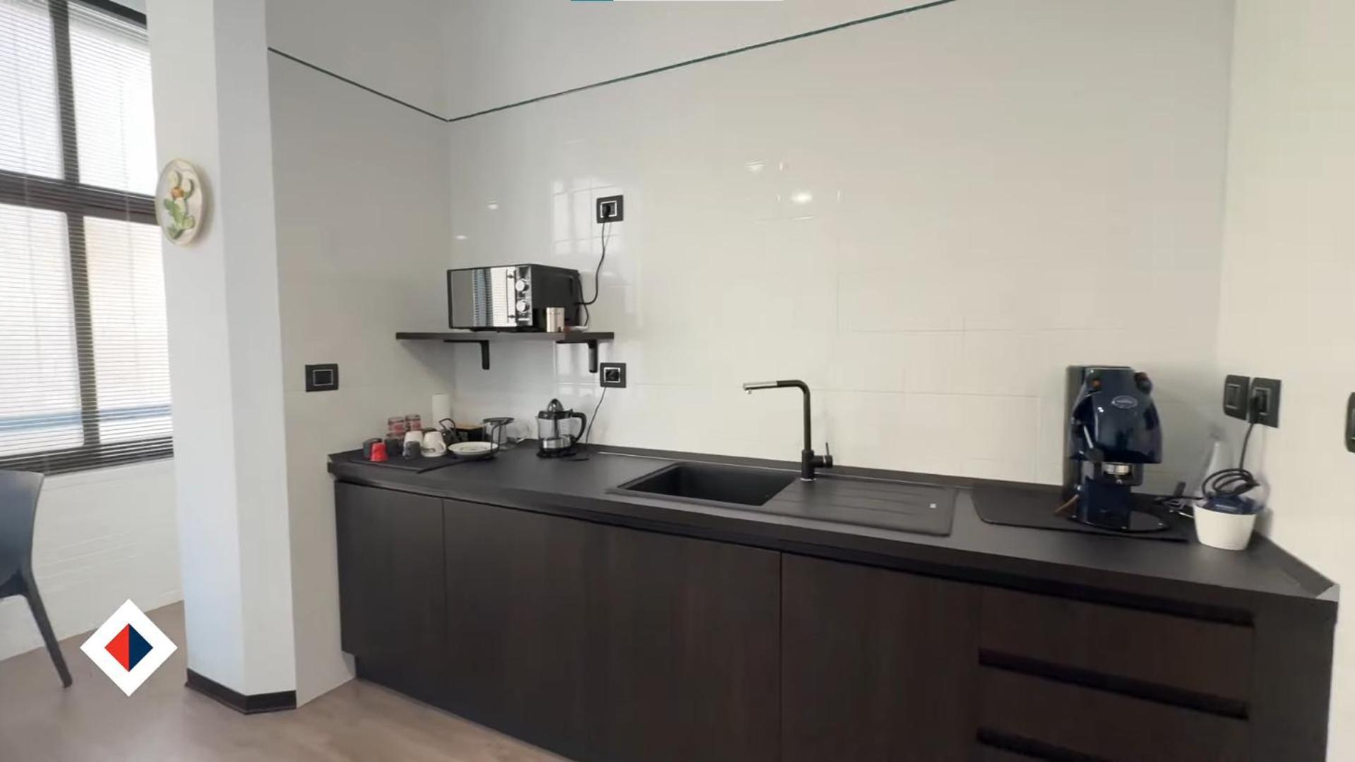 Modern Near Piazza Di Spagna Apartment